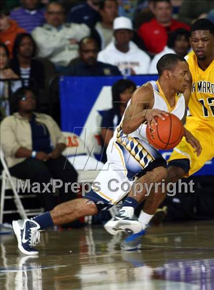 Thumbnail 3 in Arlington Heights vs. La Marque (UIL 4A Semifinal) photogallery.