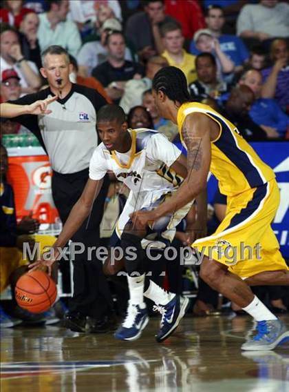 Thumbnail 2 in Arlington Heights vs. La Marque (UIL 4A Semifinal) photogallery.