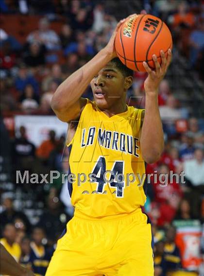 Thumbnail 3 in Arlington Heights vs. La Marque (UIL 4A Semifinal) photogallery.