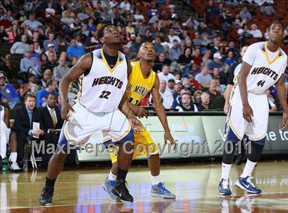 Thumbnail 2 in Arlington Heights vs. La Marque (UIL 4A Semifinal) photogallery.