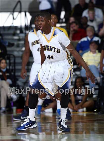 Thumbnail 3 in Arlington Heights vs. La Marque (UIL 4A Semifinal) photogallery.