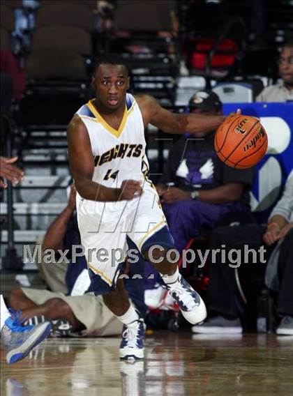 Thumbnail 1 in Arlington Heights vs. La Marque (UIL 4A Semifinal) photogallery.