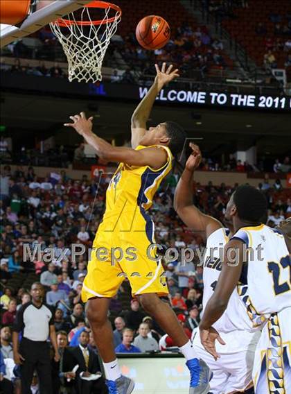 Thumbnail 2 in Arlington Heights vs. La Marque (UIL 4A Semifinal) photogallery.