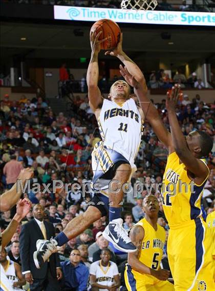 Thumbnail 2 in Arlington Heights vs. La Marque (UIL 4A Semifinal) photogallery.