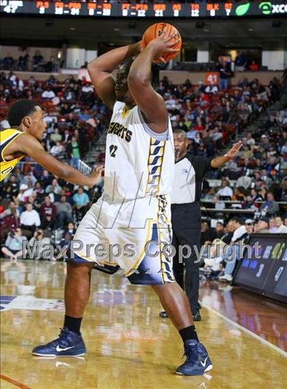 Thumbnail 2 in Arlington Heights vs. La Marque (UIL 4A Semifinal) photogallery.