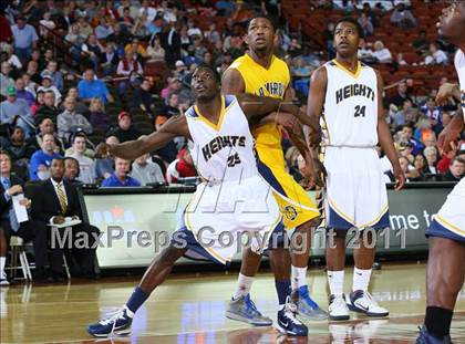 Thumbnail 3 in Arlington Heights vs. La Marque (UIL 4A Semifinal) photogallery.
