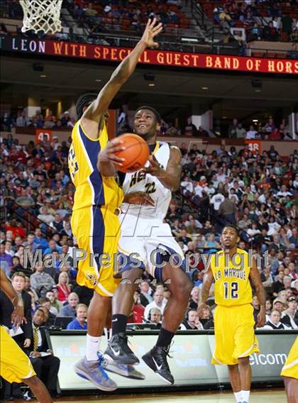 Thumbnail 2 in Arlington Heights vs. La Marque (UIL 4A Semifinal) photogallery.
