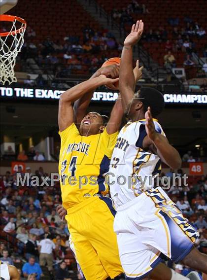 Thumbnail 1 in Arlington Heights vs. La Marque (UIL 4A Semifinal) photogallery.