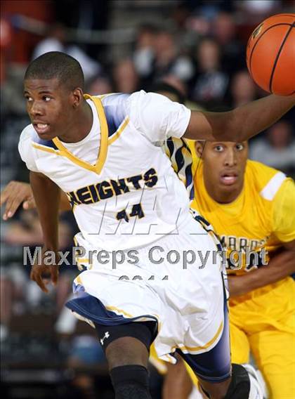 Thumbnail 2 in Arlington Heights vs. La Marque (UIL 4A Semifinal) photogallery.