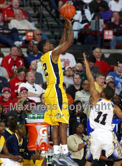 Thumbnail 3 in Arlington Heights vs. La Marque (UIL 4A Semifinal) photogallery.