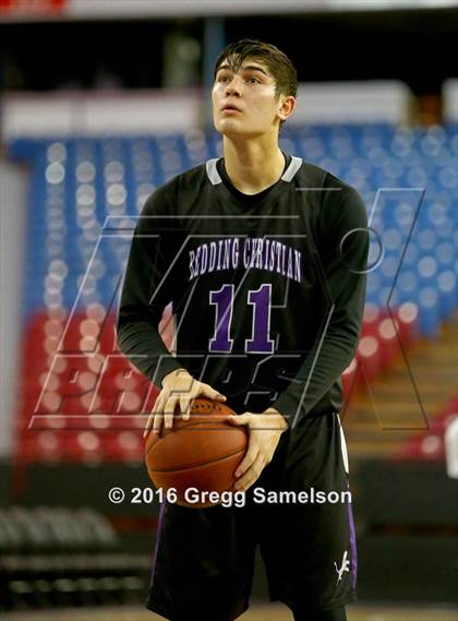 Thumbnail 2 in Redding Christian vs. Vacaville Christian photogallery.