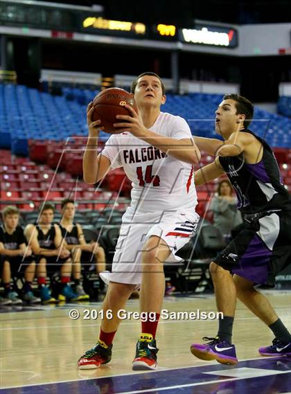 Thumbnail 2 in Redding Christian vs. Vacaville Christian photogallery.