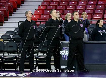 Thumbnail 2 in Redding Christian vs. Vacaville Christian photogallery.