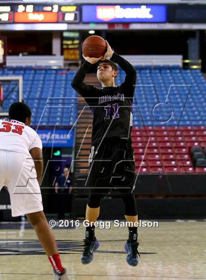 Thumbnail 2 in Redding Christian vs. Vacaville Christian photogallery.