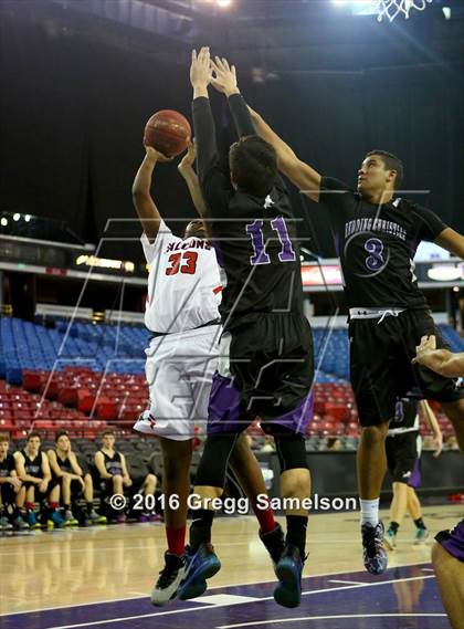 Thumbnail 2 in Redding Christian vs. Vacaville Christian photogallery.