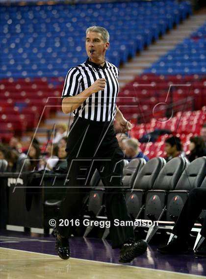 Thumbnail 2 in Redding Christian vs. Vacaville Christian photogallery.