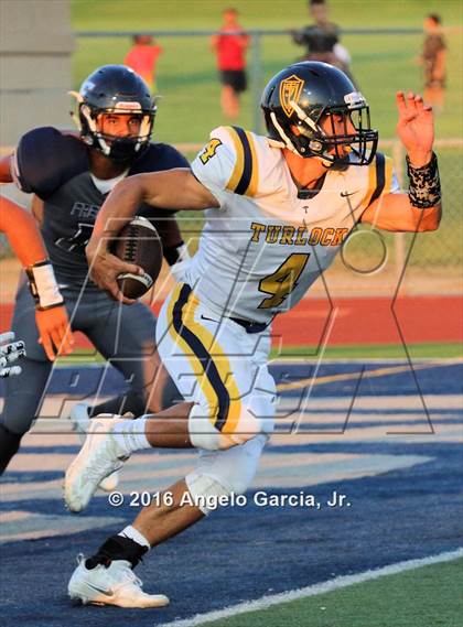 Thumbnail 1 in Turlock vs Freedom photogallery.