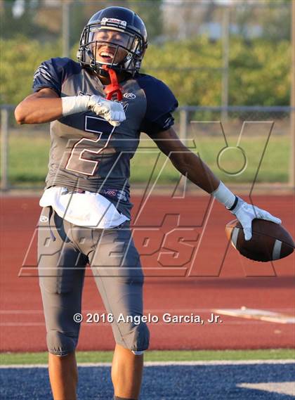 Thumbnail 2 in Turlock vs Freedom photogallery.