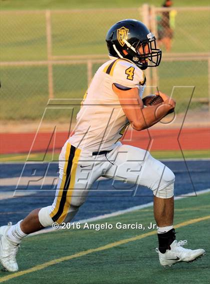Thumbnail 2 in Turlock vs Freedom photogallery.