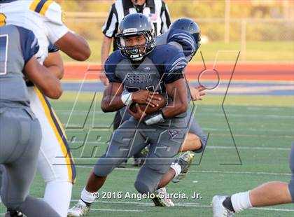 Thumbnail 2 in Turlock vs Freedom photogallery.