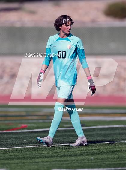 Thumbnail 3 in Regis Jesuit @ Ponderosa photogallery.