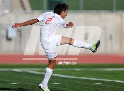 Thumbnail 1 in Regis Jesuit @ Ponderosa photogallery.