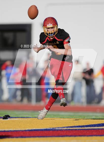 Thumbnail 2 in Mt. Carmel vs Roxana (3A Semifinals) photogallery.