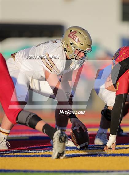 Thumbnail 1 in Mt. Carmel vs Roxana (3A Semifinals) photogallery.