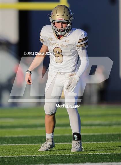 Thumbnail 2 in Mt. Carmel vs Roxana (3A Semifinals) photogallery.