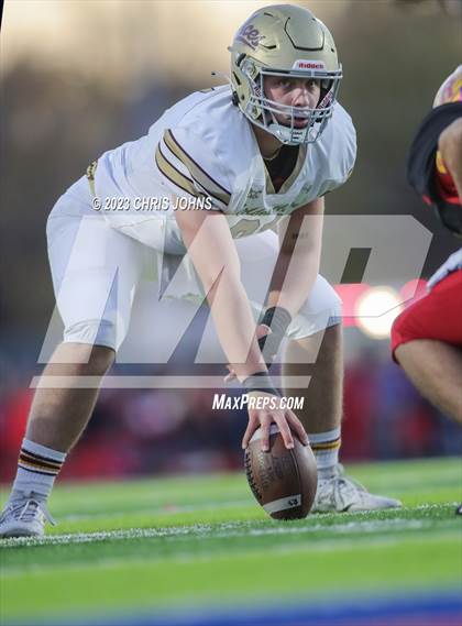 Thumbnail 1 in Mt. Carmel vs Roxana (3A Semifinals) photogallery.