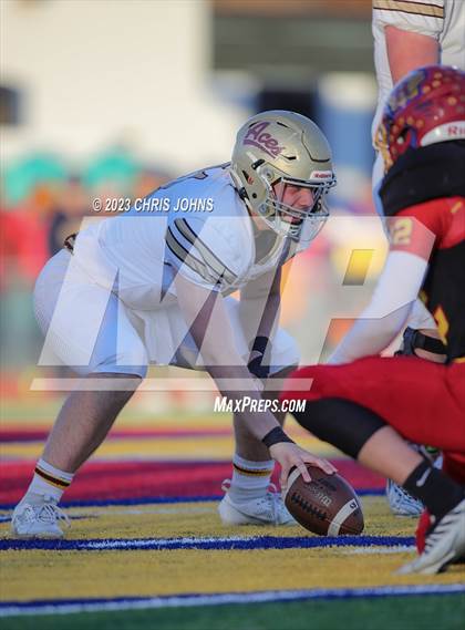 Thumbnail 1 in Mt. Carmel vs Roxana (3A Semifinals) photogallery.