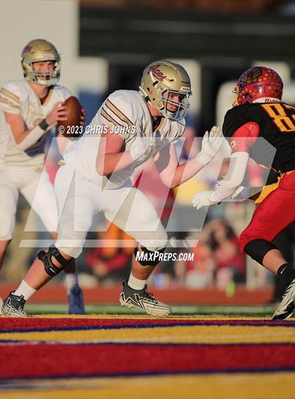 Thumbnail 1 in Mt. Carmel vs Roxana (3A Semifinals) photogallery.