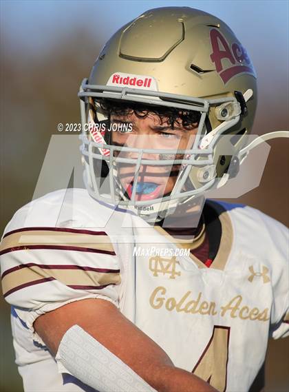 Thumbnail 1 in Mt. Carmel vs Roxana (3A Semifinals) photogallery.