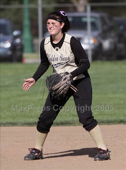 Thumbnail 3 in Le Grand vs. Golden Sierra (CIF SJS Playoffs) photogallery.