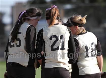 Thumbnail 1 in Le Grand vs. Golden Sierra (CIF SJS Playoffs) photogallery.