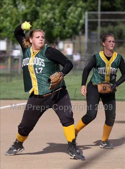 Thumbnail 2 in Le Grand vs. Golden Sierra (CIF SJS Playoffs) photogallery.