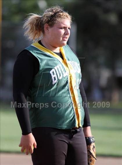 Thumbnail 3 in Le Grand vs. Golden Sierra (CIF SJS Playoffs) photogallery.