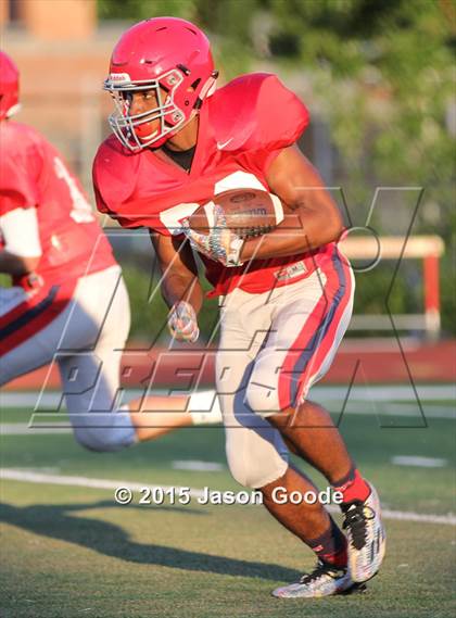 Thumbnail 3 in Ravenwood @ Brentwood Academy (Scrimmage) photogallery.