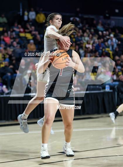 Thumbnail 3 in George Wythe vs Buffalo Gap (VHSL Class 1 State Final) photogallery.