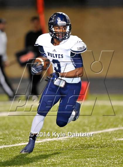 Thumbnail 2 in Liberty-Eylau vs. Ranchview (UIL 4A Division 1 Region 2 Area) photogallery.