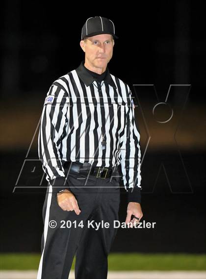 Thumbnail 2 in Liberty-Eylau vs. Ranchview (UIL 4A Division 1 Region 2 Area) photogallery.