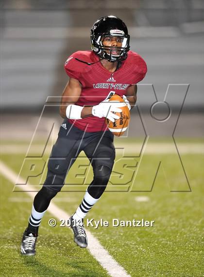 Thumbnail 1 in Liberty-Eylau vs. Ranchview (UIL 4A Division 1 Region 2 Area) photogallery.