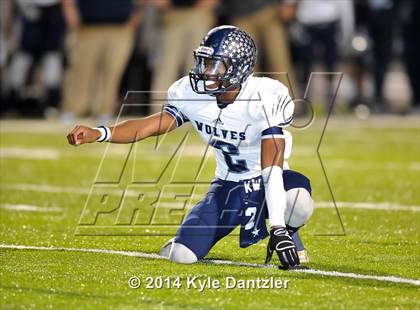 Thumbnail 2 in Liberty-Eylau vs. Ranchview (UIL 4A Division 1 Region 2 Area) photogallery.