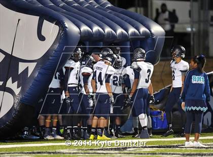 Thumbnail 2 in Liberty-Eylau vs. Ranchview (UIL 4A Division 1 Region 2 Area) photogallery.