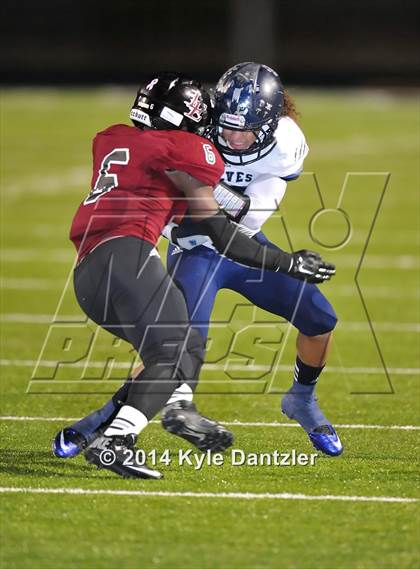 Thumbnail 2 in Liberty-Eylau vs. Ranchview (UIL 4A Division 1 Region 2 Area) photogallery.