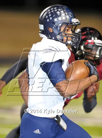 Thumbnail 1 in Liberty-Eylau vs. Ranchview (UIL 4A Division 1 Region 2 Area) photogallery.