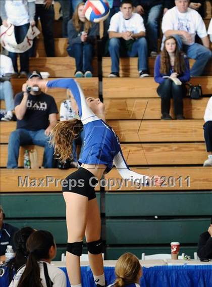 Thumbnail 2 in La Jolla Country Day vs. Union Mine (CIF State D4 Final) photogallery.