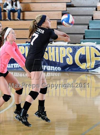 Thumbnail 2 in La Jolla Country Day vs. Union Mine (CIF State D4 Final) photogallery.