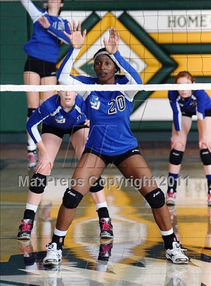 Thumbnail 2 in La Jolla Country Day vs. Union Mine (CIF State D4 Final) photogallery.