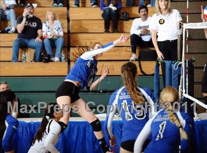 Thumbnail 3 in La Jolla Country Day vs. Union Mine (CIF State D4 Final) photogallery.
